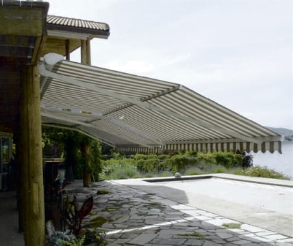 Empress Retractable Awning Advance